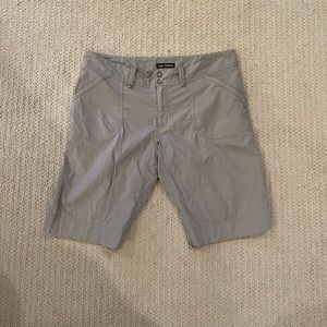 ARC'TERYX Long Shorts Women’s PARAPET